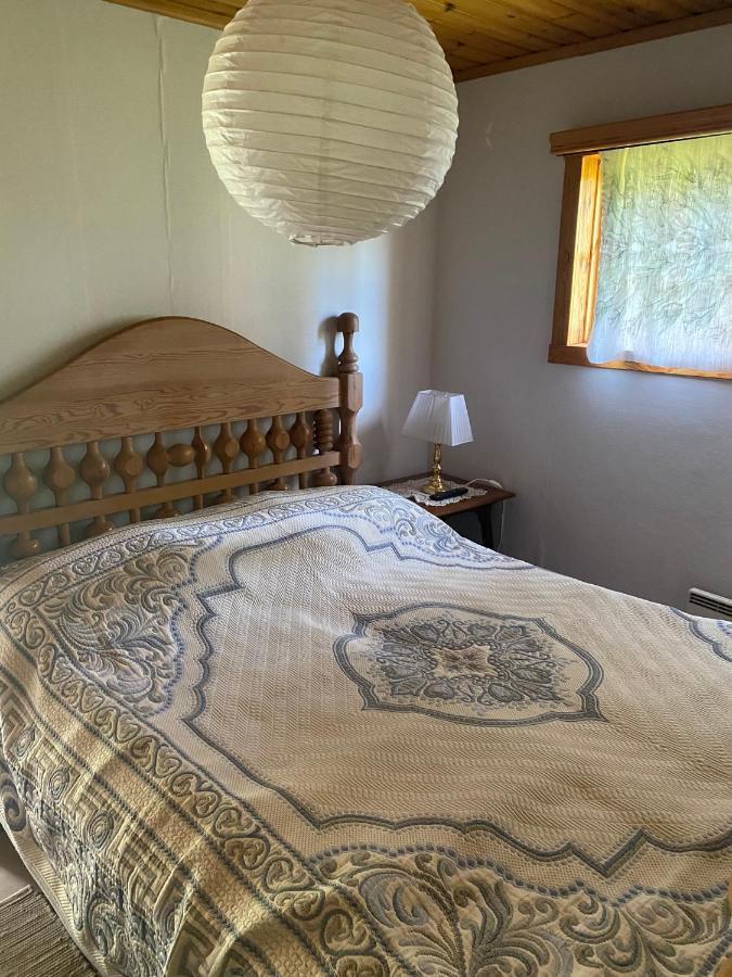 Gaeststuga I Loefsaeng Hajstorp Toreboda Bagian luar foto
